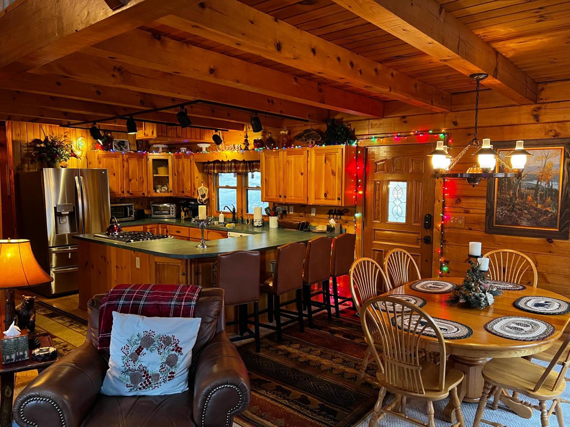 Bearhavencabinfun 3 Story Log Cabin Mountain View,Hot Tub, Sleeps 10 Villa Maggie Valley Exterior photo